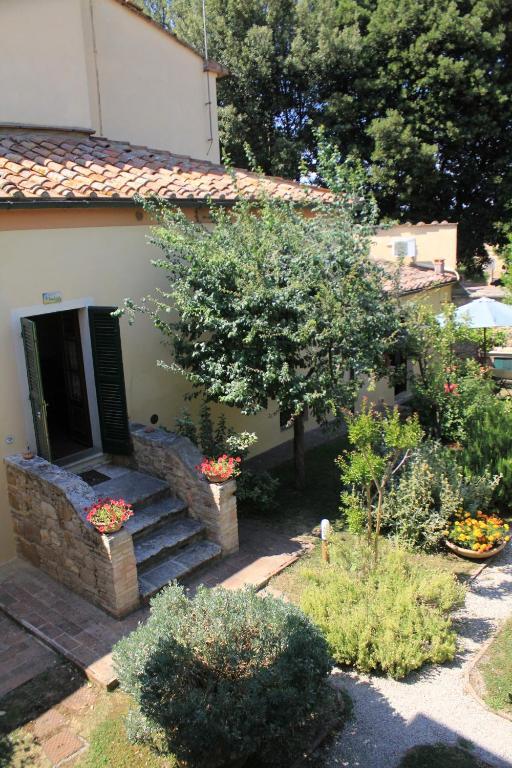 Готель Il Giardino Segreto П'єнца Екстер'єр фото